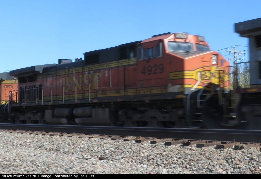 BNSF 4929